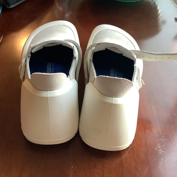 Birkenstock Reykjavik Nubuck Leather Antique White, 39, Like New - Picture 3 of 5